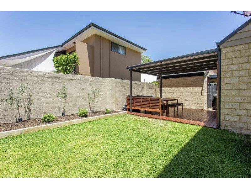 100 Clydesdale Street, Como WA 6152