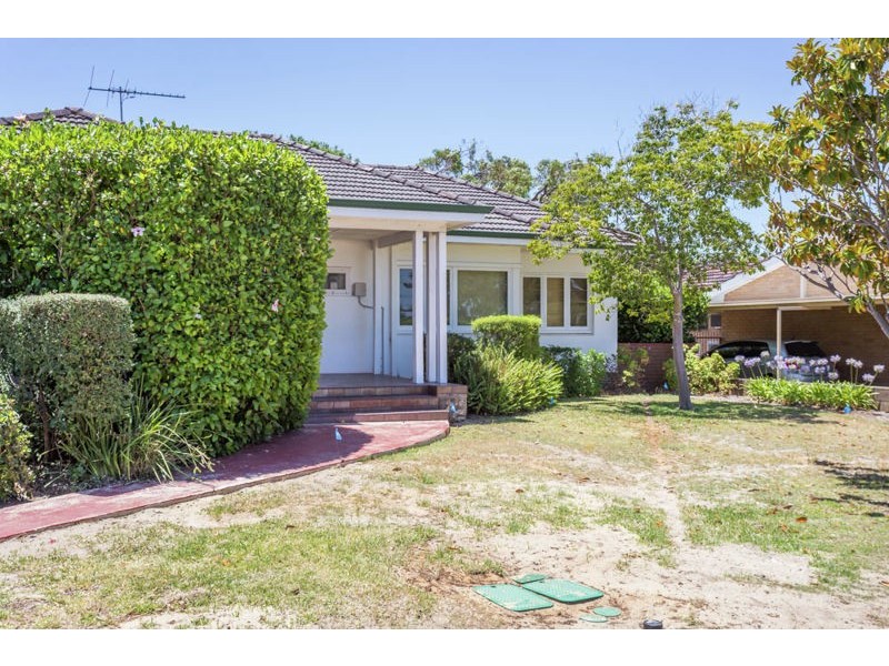 20 Barker Avenue, Como WA 6152