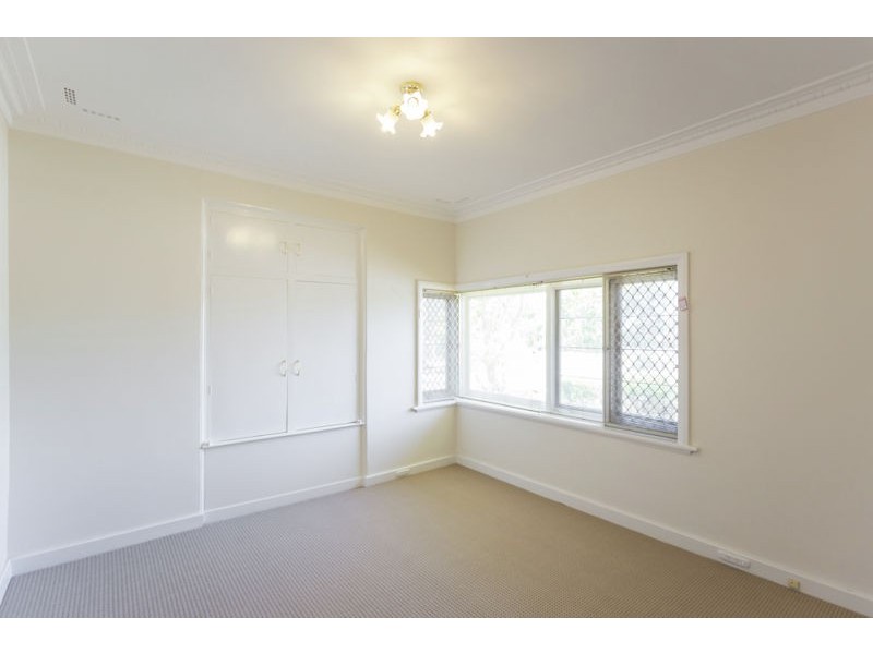 20 Barker Avenue, Como WA 6152