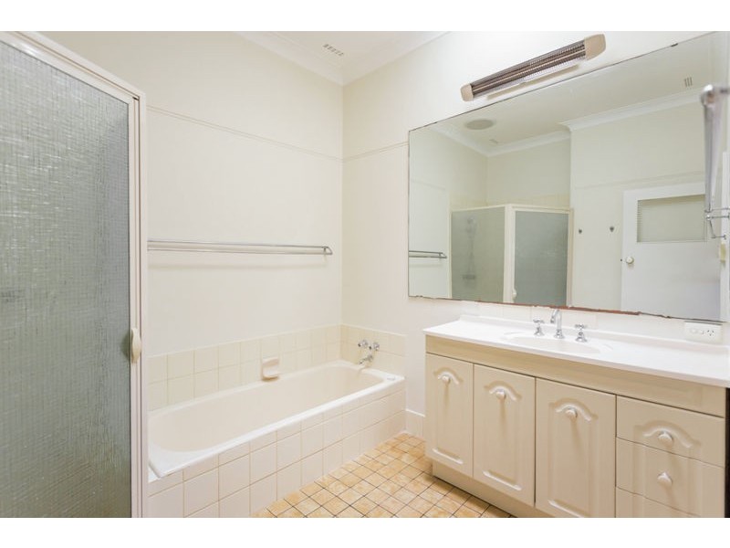 20 Barker Avenue, Como WA 6152