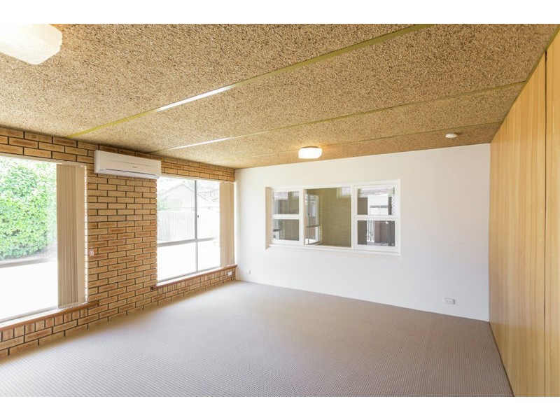 20 Barker Avenue, Como WA 6152