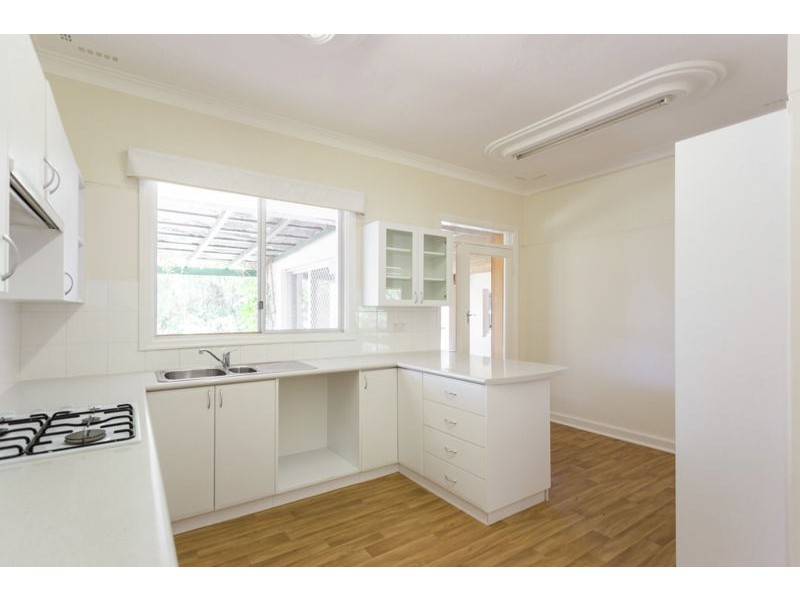 20 Barker Avenue, Como WA 6152