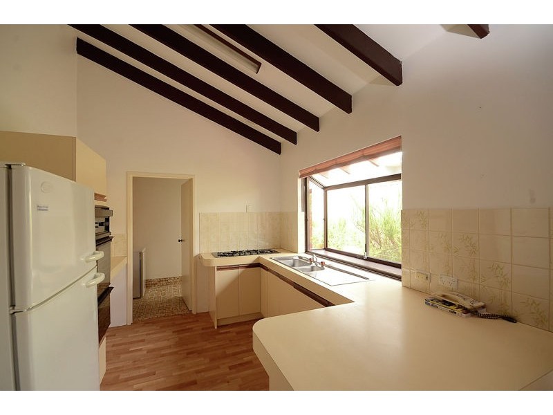 2/42 Axford Street, Como WA 6152