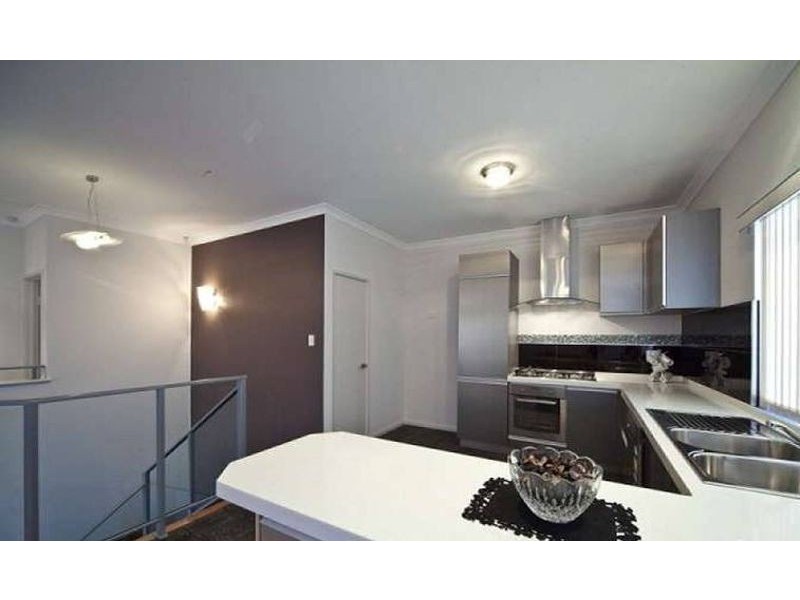 2/251 Canning Highway, Como WA 6152