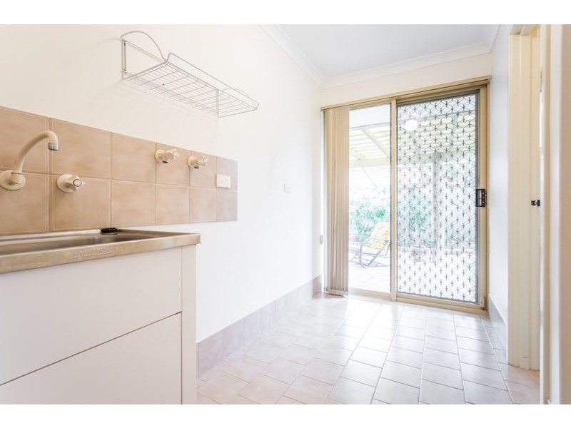 8A Letchworth Centre Avenue, Salter Point WA 6152