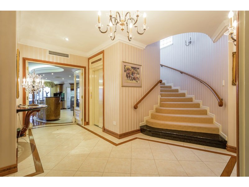 12D Fraser Road, Applecross WA 6153