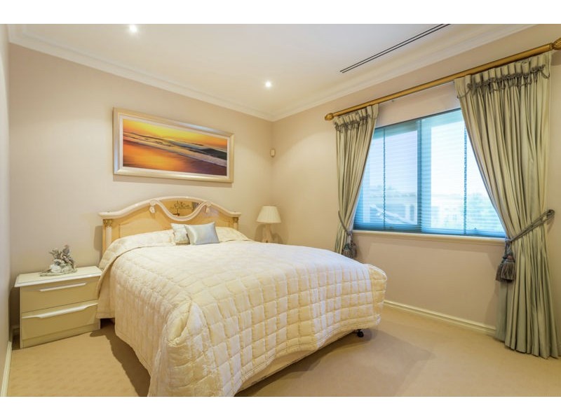 12D Fraser Road, Applecross WA 6153