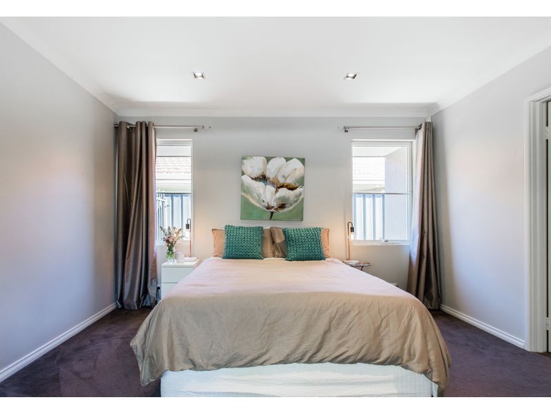 2/39 Bruce Street, Como WA 6152