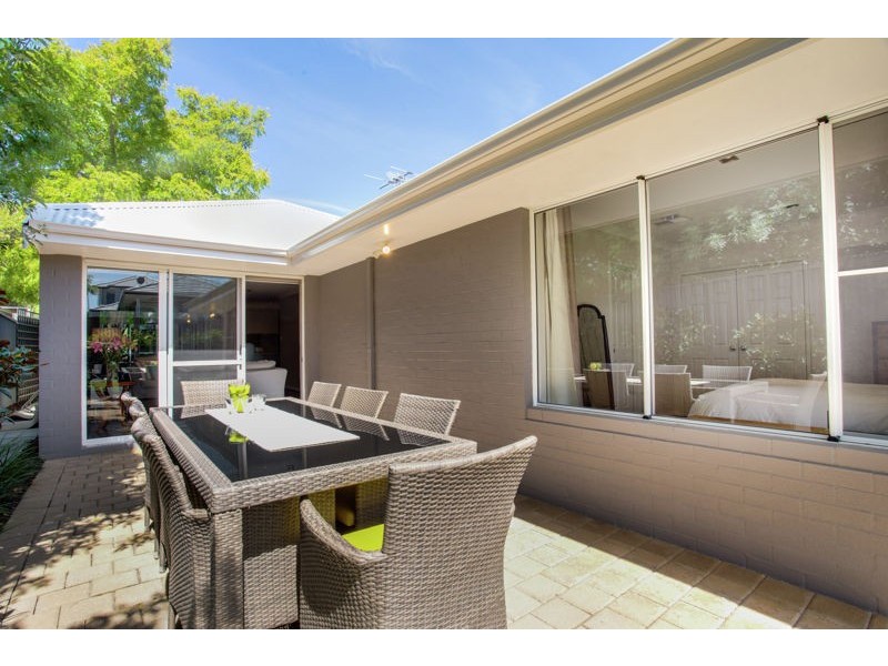 2/39 Bruce Street, Como WA 6152