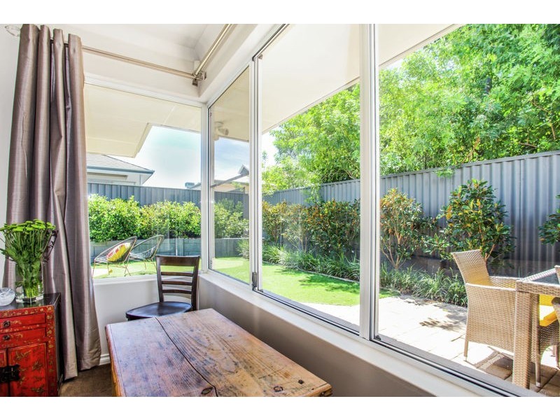 2/39 Bruce Street, Como WA 6152