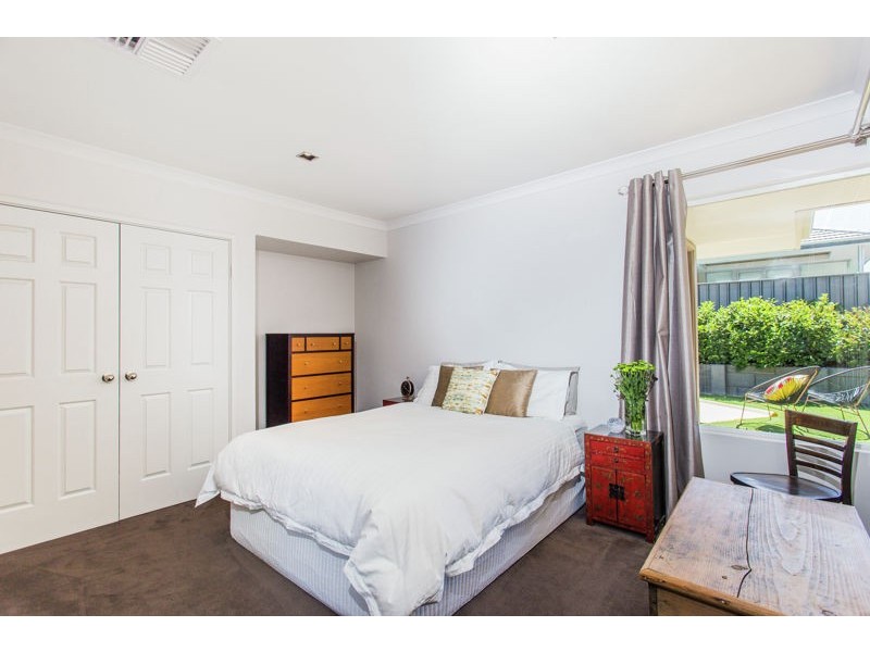 2/39 Bruce Street, Como WA 6152