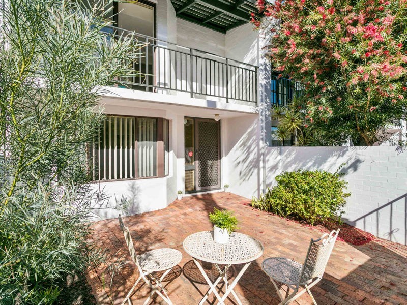 4/360 Mill Point Road, South Perth WA 6151