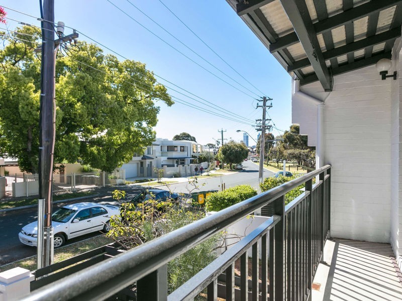 4/360 Mill Point Road, South Perth WA 6151