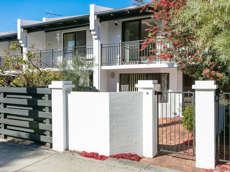 4/360 Mill Point Road, South Perth WA 6151