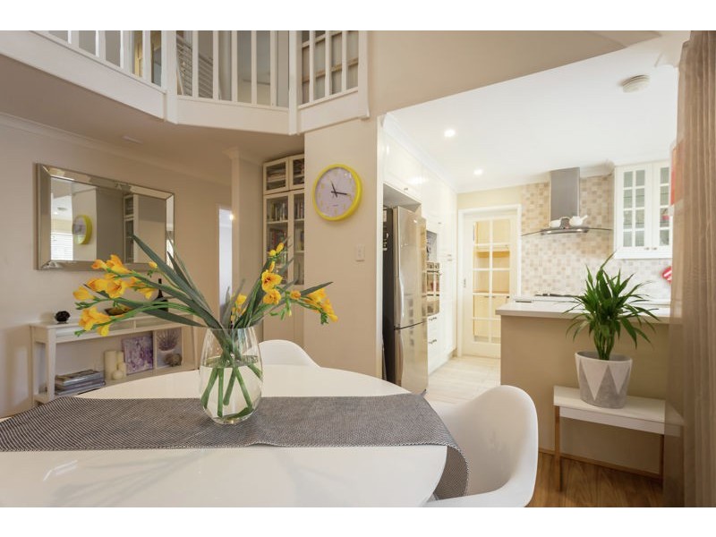 4/10 Eric Street, Como WA 6152