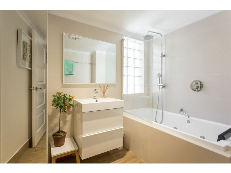 4/10 Eric Street, Como WA 6152