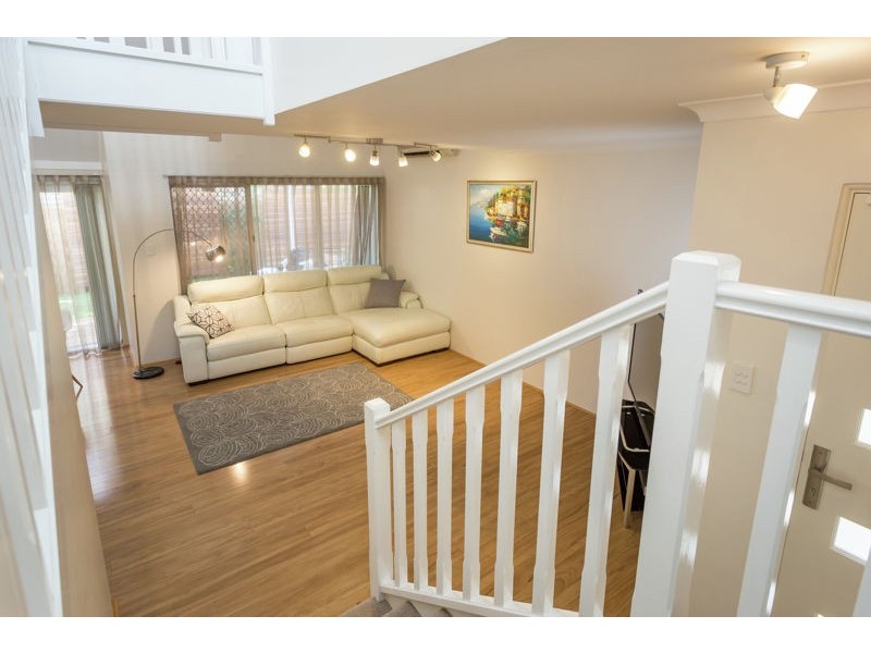 4/10 Eric Street, Como WA 6152