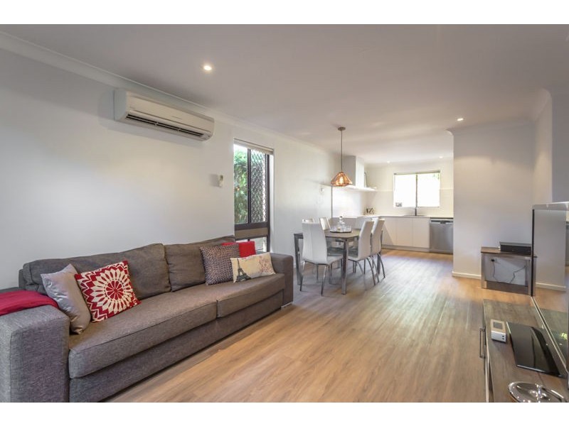 4/62 Axford Street, Como WA 6152