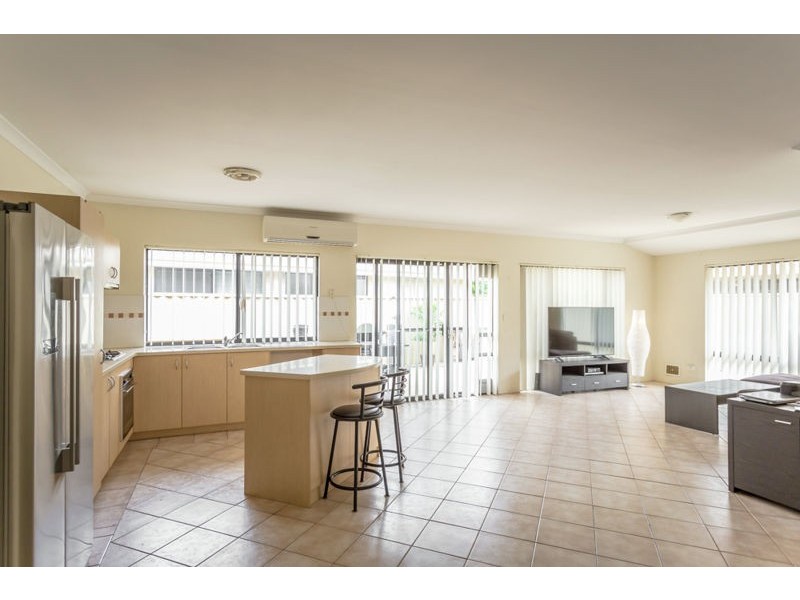 1/134 Manning Road, Manning WA 6152