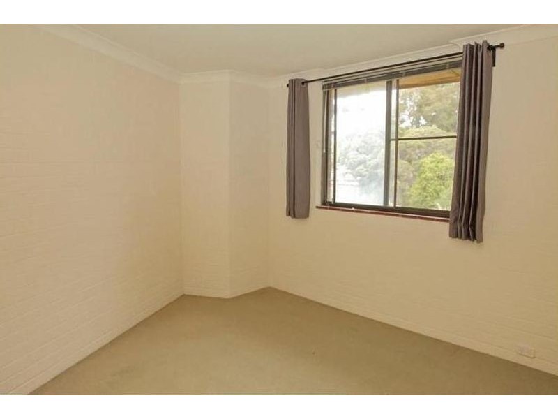 10/2 Bennelong Place, Leederville WA 6007