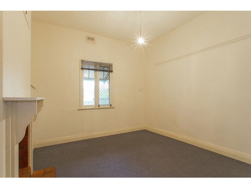 68 Dyson Street, Kensington WA 6151