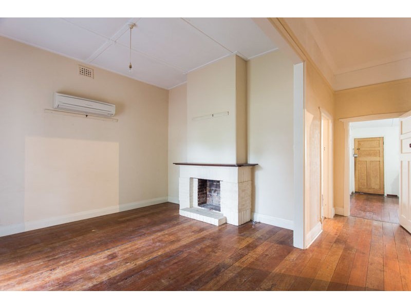 68 Dyson Street, Kensington WA 6151