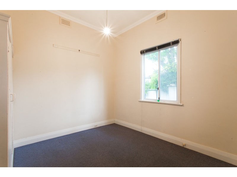 68 Dyson Street, Kensington WA 6151