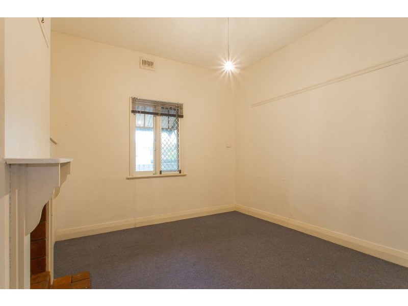 68 Dyson Street, Kensington WA 6151