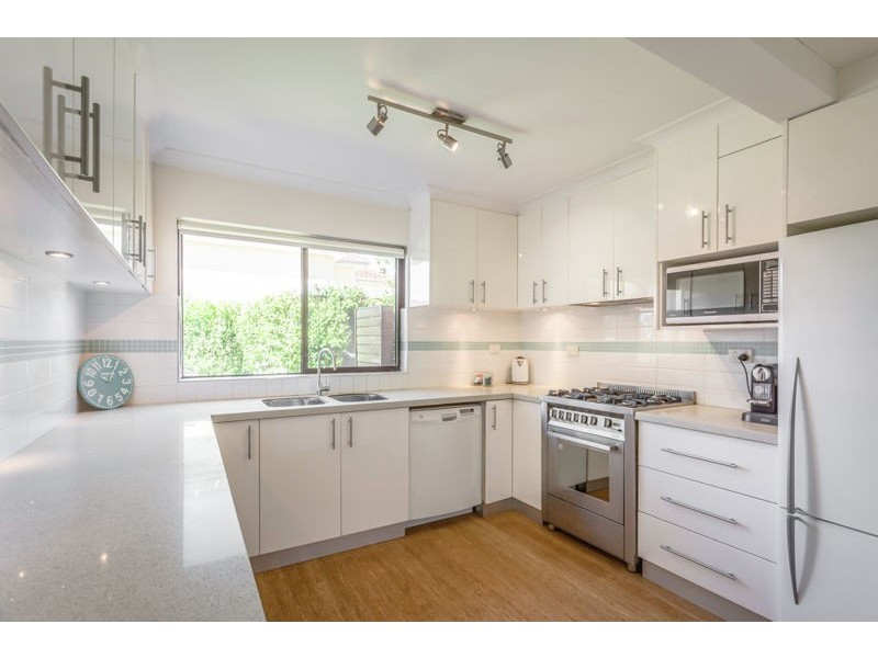 7/3 Lawrence Street, Como WA 6152