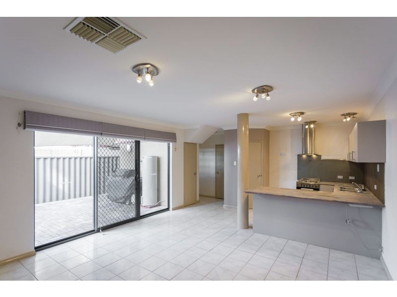 5/8 Tenth Avenue, Maylands WA 6051