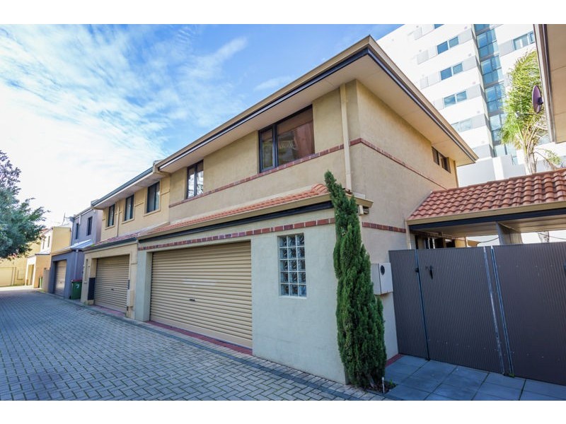 5/8 Tenth Avenue, Maylands WA 6051