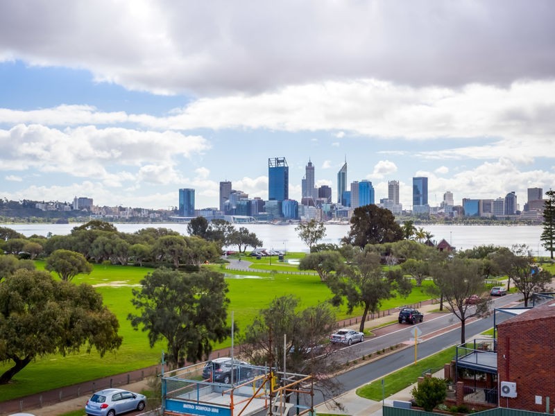 9/240 Mill Point Road, South Perth WA 6151