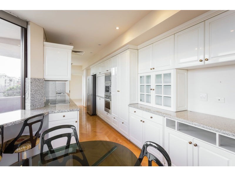 6/76 Mill Point Road, South Perth WA 6151