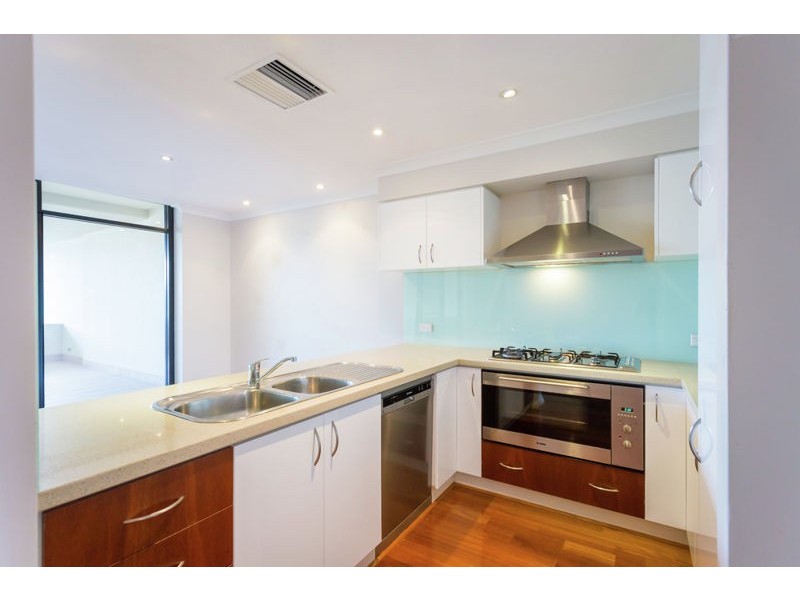 2/296 Mill Point Road, South Perth WA 6151