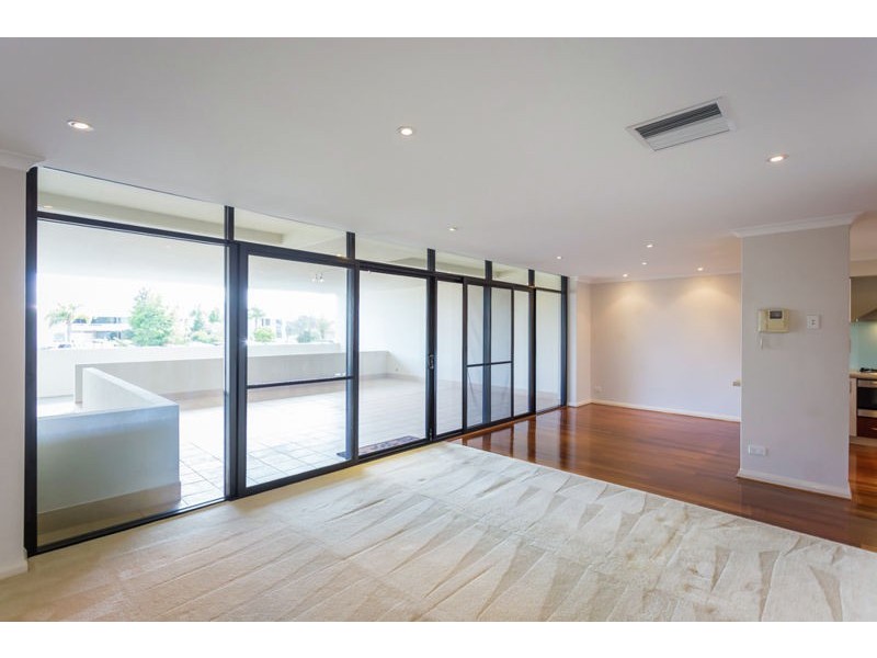 2/296 Mill Point Road, South Perth WA 6151