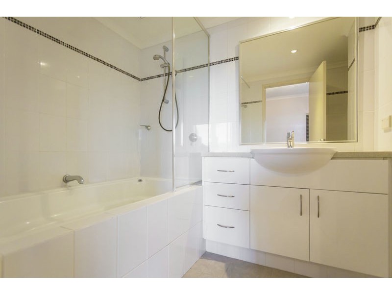 2/296 Mill Point Road, South Perth WA 6151