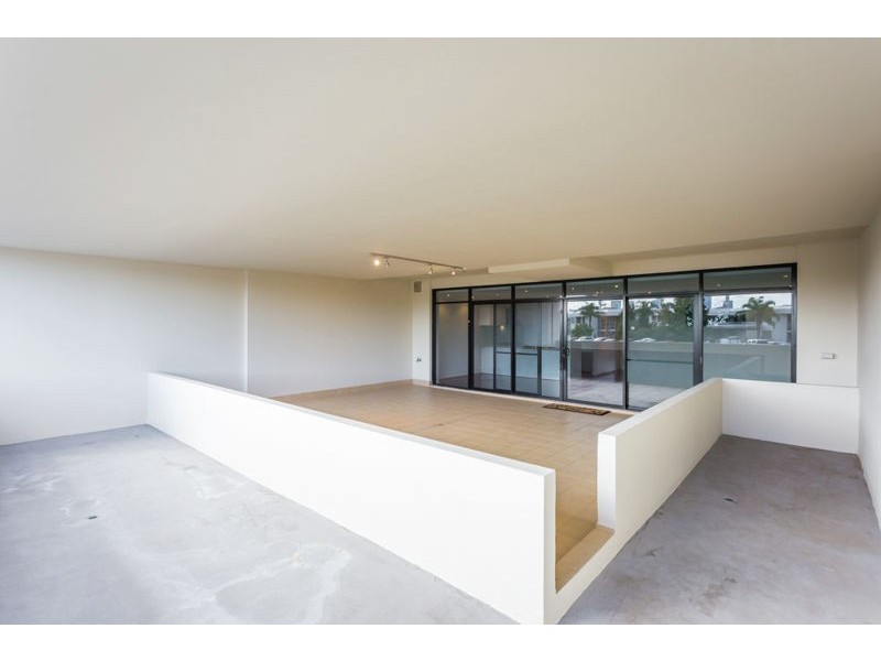 2/296 Mill Point Road, South Perth WA 6151