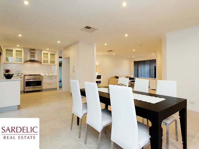 325B Preston Point Road, Attadale WA 6156