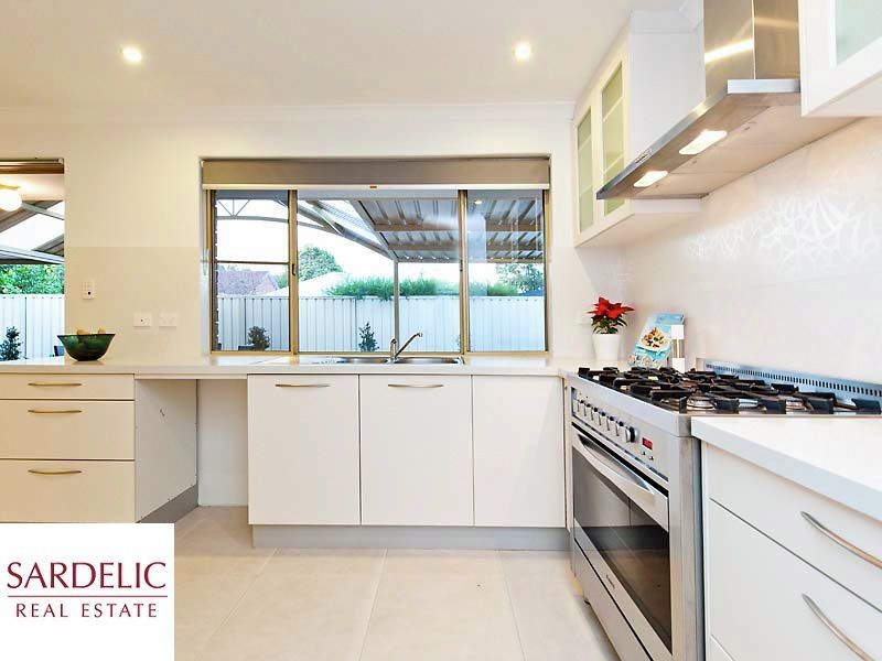 325B Preston Point Road, Attadale WA 6156