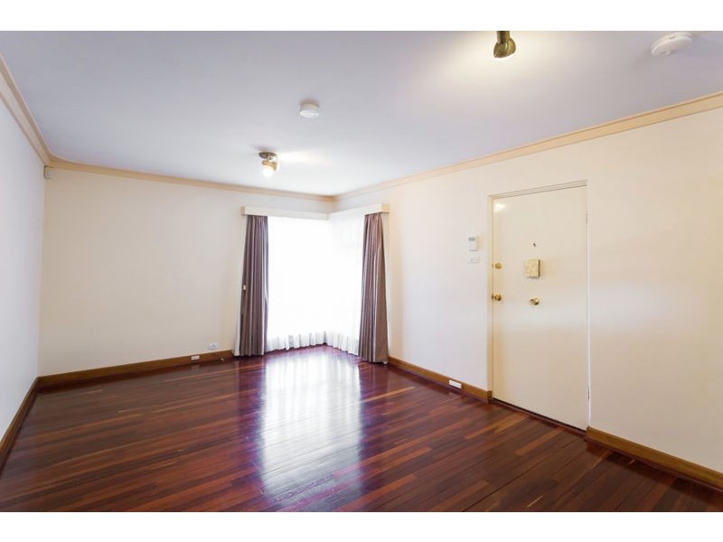 67 Clydesdale Street, Como WA 6152