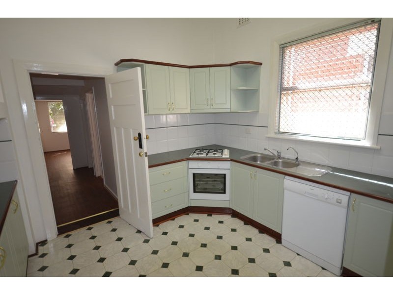 19 Campbell Street, Kensington WA 6151