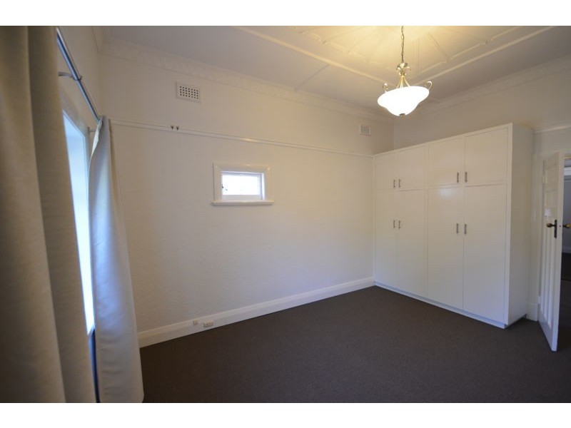 19 Campbell Street, Kensington WA 6151