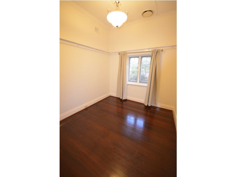 19 Campbell Street, Kensington WA 6151