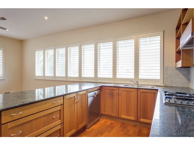 9 Reynolds Street, East Fremantle WA 6158