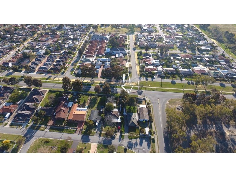 61 Wroxton Street, Midland WA 6056