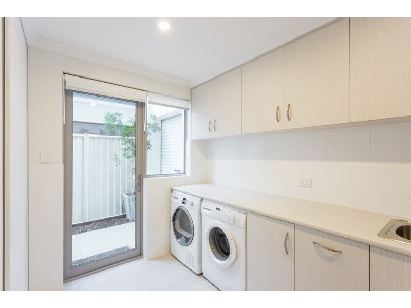 7 Anthus Corner, Waterford WA 6152