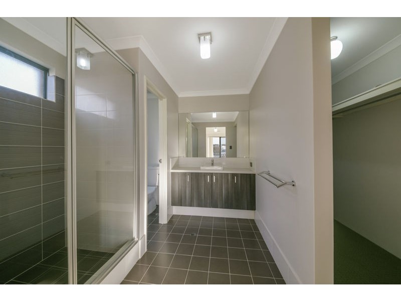 17 Delaronde Drive, Success WA 6164