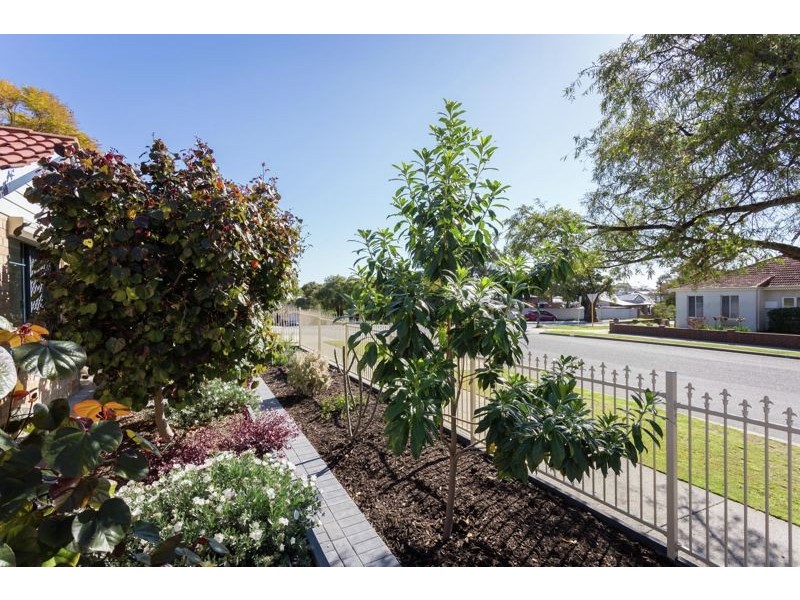 100 Hubert Street, East Victoria Park WA 6101