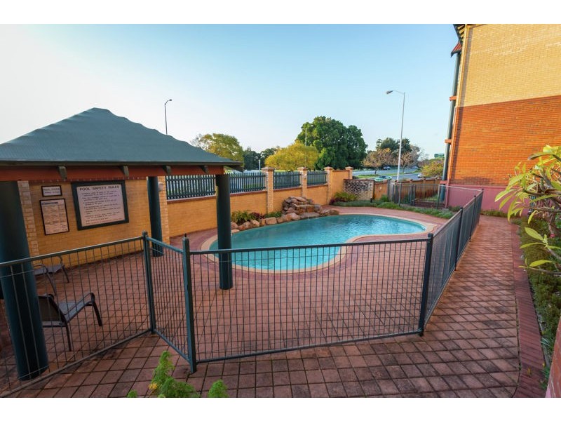 402/7 Heirisson Way, Victoria Park WA 6100