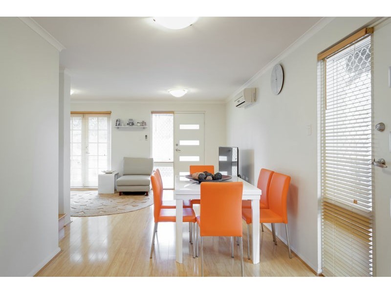 3/7 Mount Henry Road, Como WA 6152